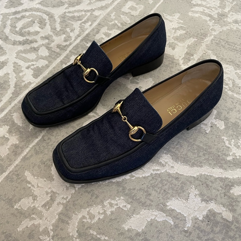 Vintage Gucci loafers! Perfect condition Size 8 narrow